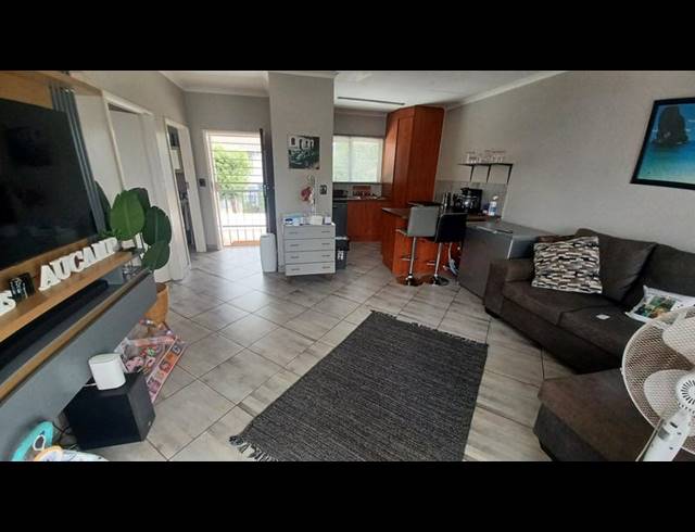 1 BEDROOM APARTMENT FOR SALE IN SINOVILLE